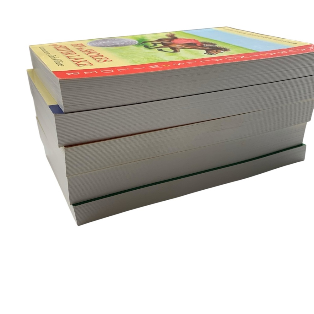Little House Collection - Laura Ingalls Wilder Book Set - Picture 6 of 8